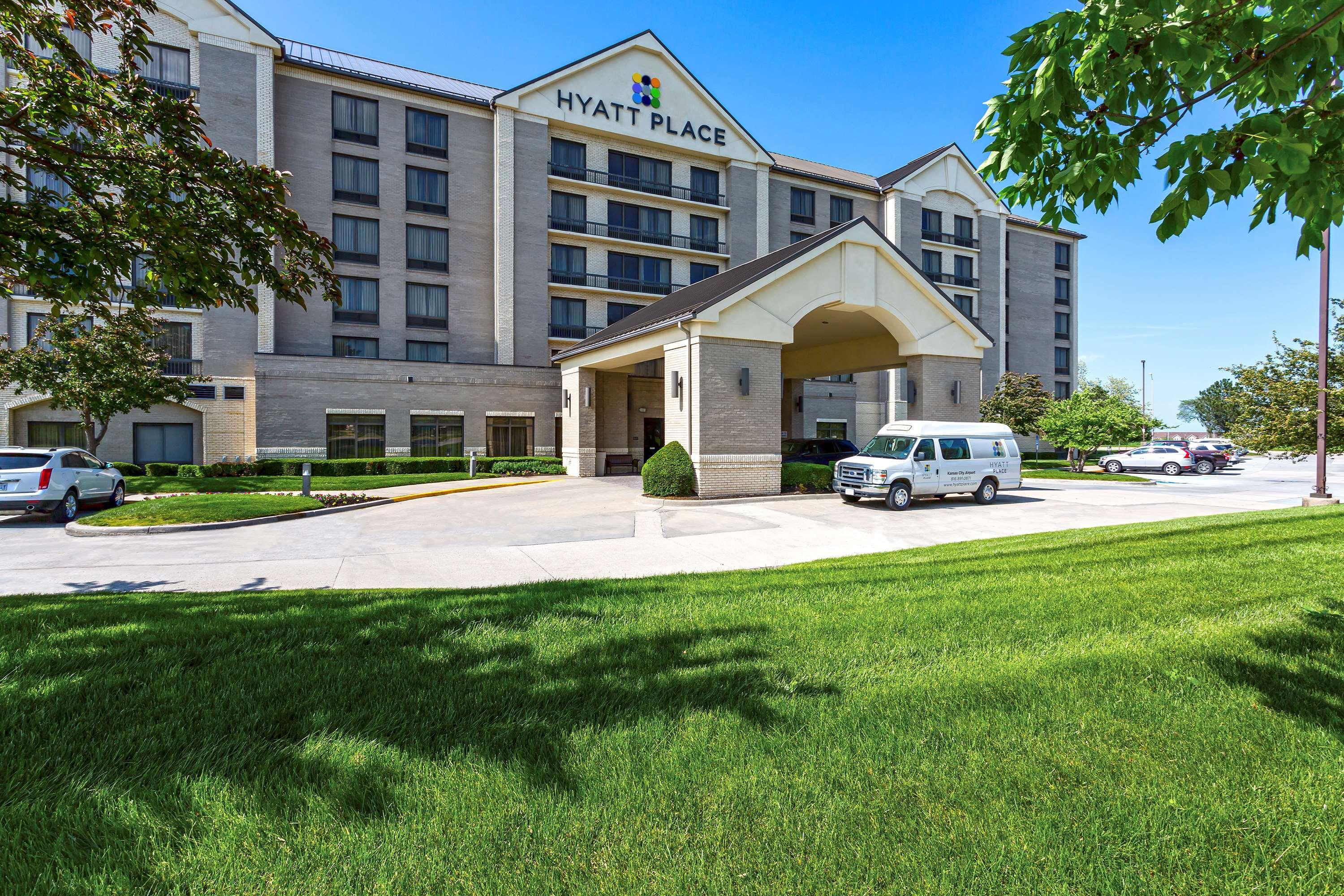 Wyndham Garden Kansas City Airport Экстерьер фото