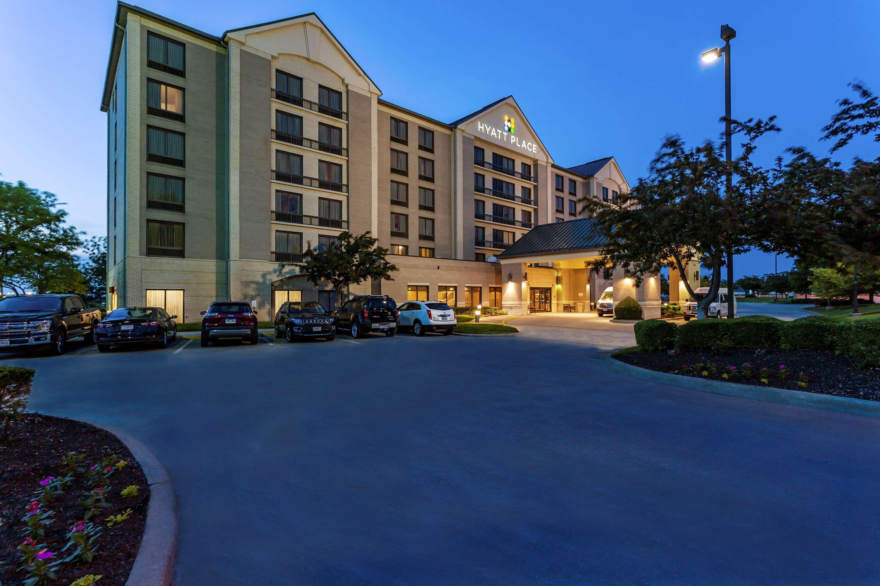 Wyndham Garden Kansas City Airport Экстерьер фото